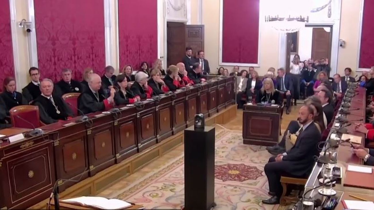 El Consejo de Estado aborda reformar el artículo 43 de la Constitución para blindar el aborto