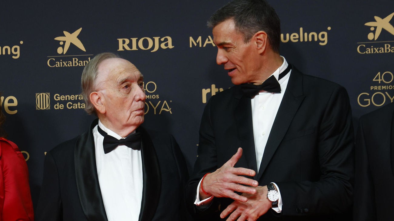 El presidente del Gobierno, Pedro Sánchez  y el presidente de la Academia de Cine, Fernando Méndez-Leite
