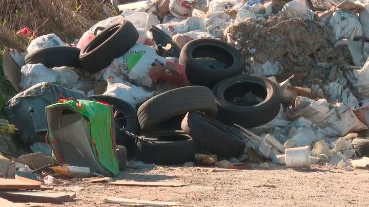 El barrio de las Hormigoneras de Leganés, 30 años viviendo entre escombros