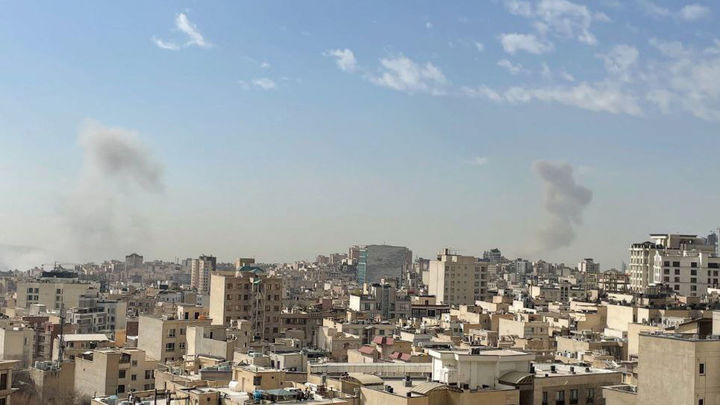 Albares confirma que no hay muertos ni heridos españoles tras los bombardeos en Oriente Medio