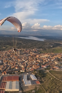 Madrid desde el aire: el auge del paramotor en la capital