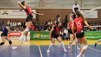 Voleibol Alcobendas vuelve a perder y sigue colista
