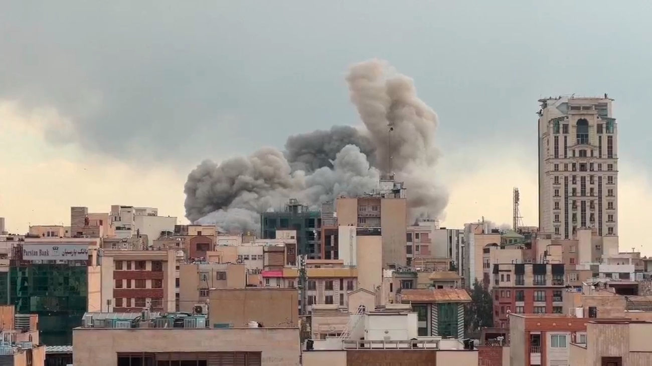 Tercer día de ataque en Irán: Israel dice haber destruido 600 infraestructuras del régimen