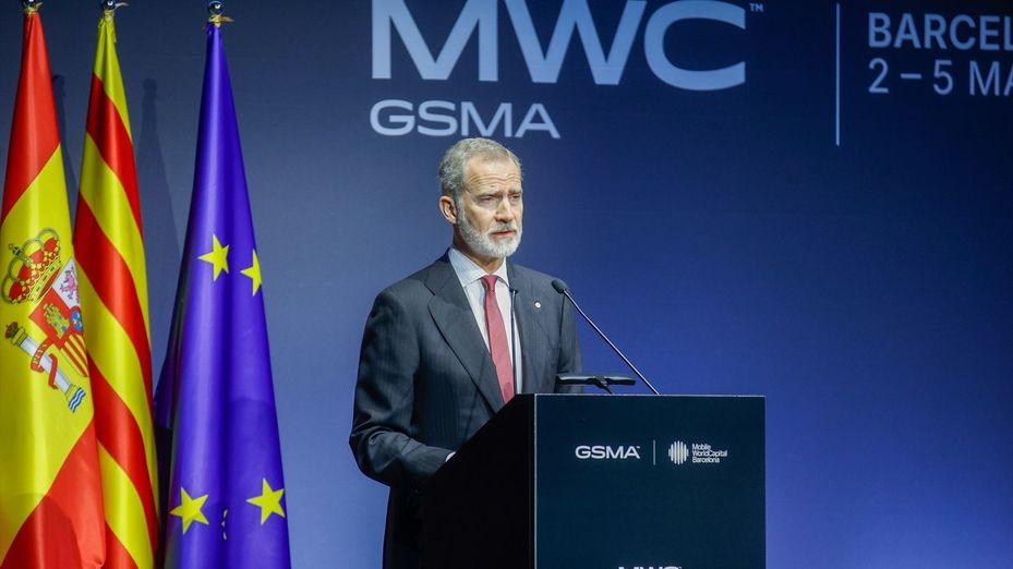 Felipe VI inaugura la vigésima edición del Mobile World Congress con la inteligencia artificial como protagonista