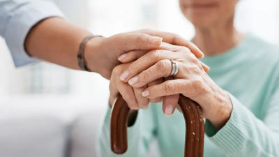 Faltan profesionales en el sector sociosanitario: Amavir apuesta por la formación ante la crisis de personal