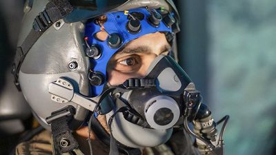 Un 'neurocasco' para los pilotos de combate 'made in Madrid'