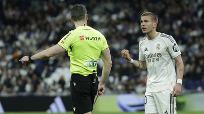 Mastantuono, expulsado tras decirle al árbitro “vaya puta vergüenza”