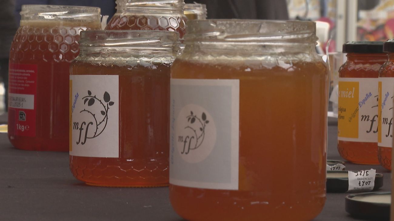 Apicultores contra la miel fraudulenta