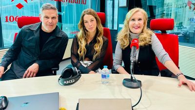 Roberto Enríquez y Belén Écija presentan la película 'Aves de corral'