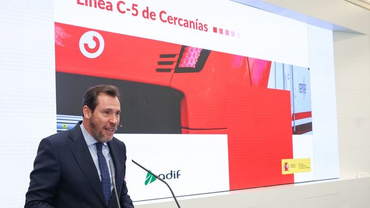 1.350 millones, cinco años de obras y 35 nuevos trenes para la C-5 de Cercanías de Madrid