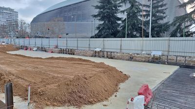 El Paseo de la Castellana reabre al tráfico tras meses de obras en Santiago Bernabéu