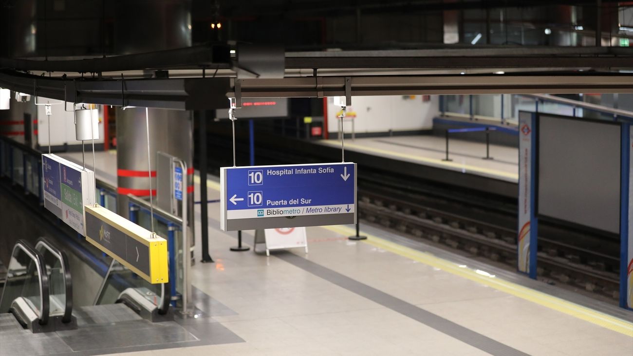 Cartel de la estación de Metro de Nuevos Ministerios