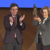 La escritora Julia Navarro recibe el Premio Clara Campoamor del Ayuntamiento de Madrid