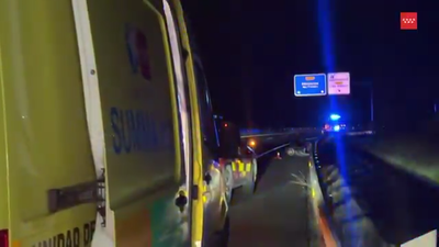 Un motorista de 45 años herido grave tras chocar contra un coche en Majadahonda