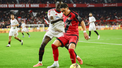 1-1. El Rayo Vallecano rescata un valioso punto en Sevilla