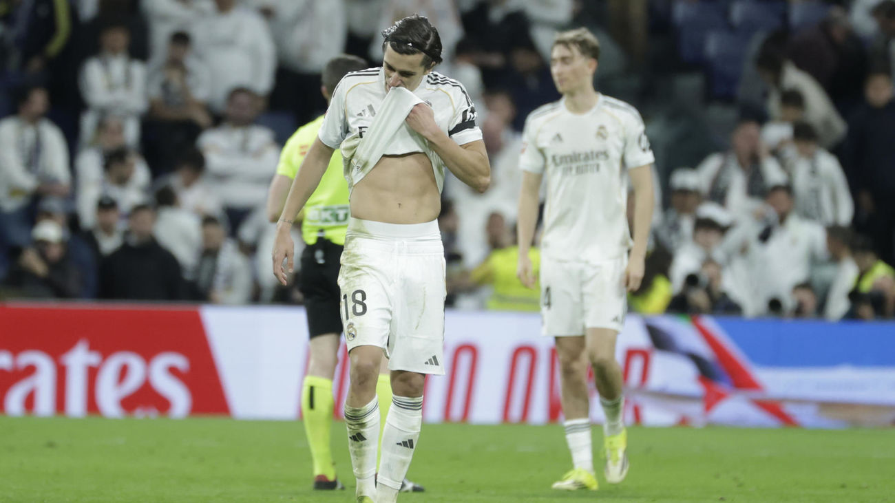 Carreras, baja contra el Manchester City por una lesión en el gemelo