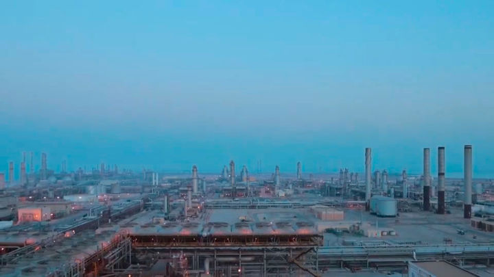 Las bolsas asiáticas se desploman y el barril de petróleo supera los 100 dólares