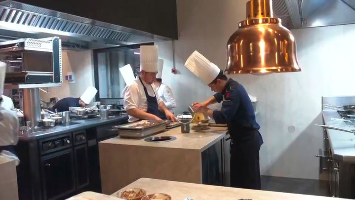 Faltan cocineros en la hostelería: este restaurante ofrece hasta 2.000 euros y aún no encuentra personal