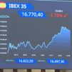 El Ibex 35 cae un 2% y pierde los 17.000 puntos con el crudo y el gas disparados