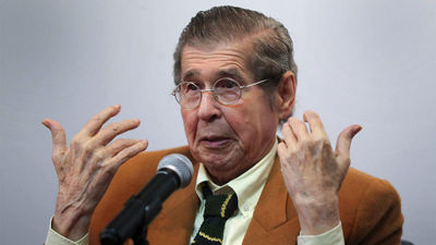 El escritor peruano Alfredo Bryce Echenique muere a los 87 años