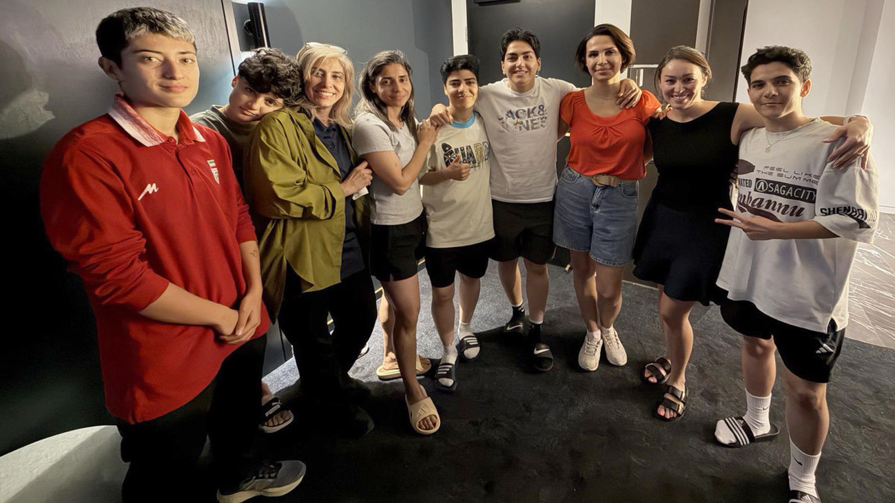 Una de las últimas dos futbolistas iraníes en recibir visado asilo de Australia decide volver a Irán