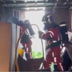 Los bomberos sofocan un incendio en un almacén de Fuenlabrada