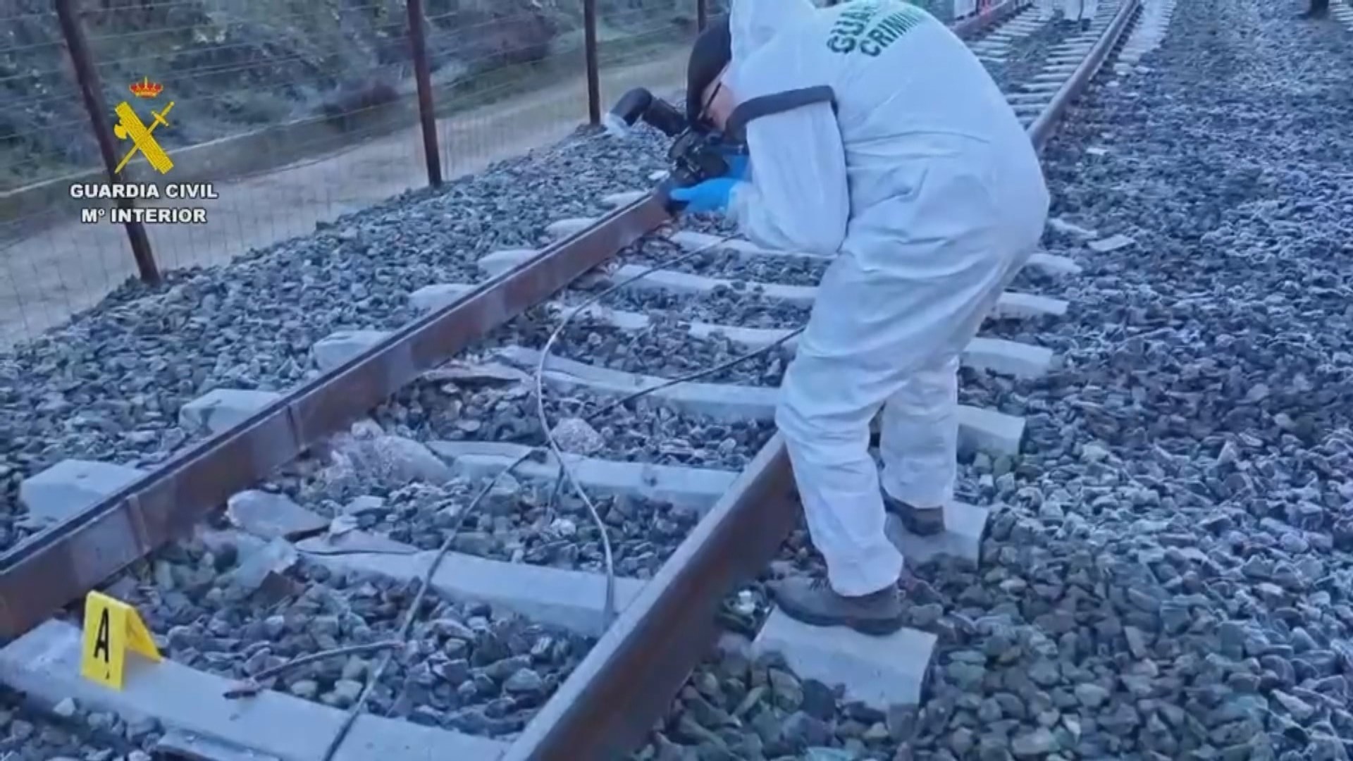 Las muescas en los trenes que pasaron por Adamuz antes del accidente revelan la rotura del carril