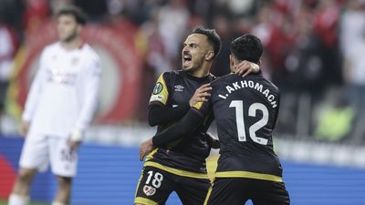 1-3. El Rayo Vallecano deja encarrilada la eliminatoria con el Samsunspor