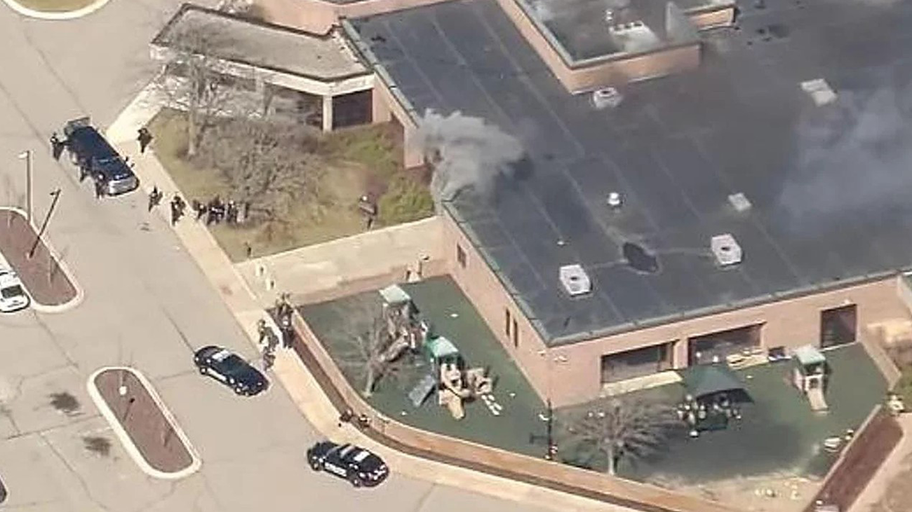 Un hombre armado es abatido por la Policía tras embestir un vehículo en una sinagoga de Detroit