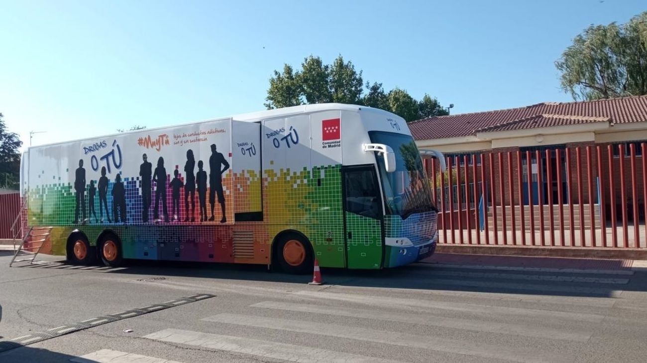El autobús de la campaña itinerante 'Drogas o Tú'