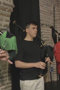 Una banda de Guadarrama pone el sonido asturiano al Gran Desfile de San Patricio en Gran Vía