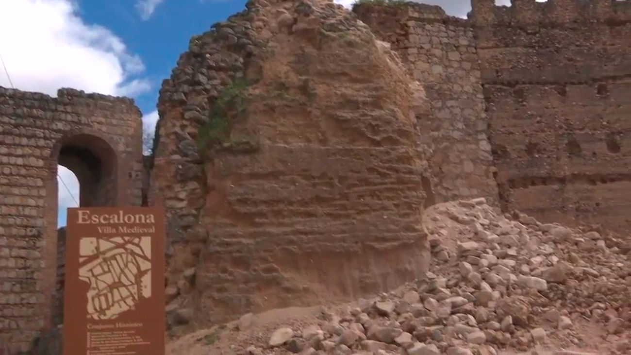 Se derrumba una de las torres del Castillo de Escalona en Toledo