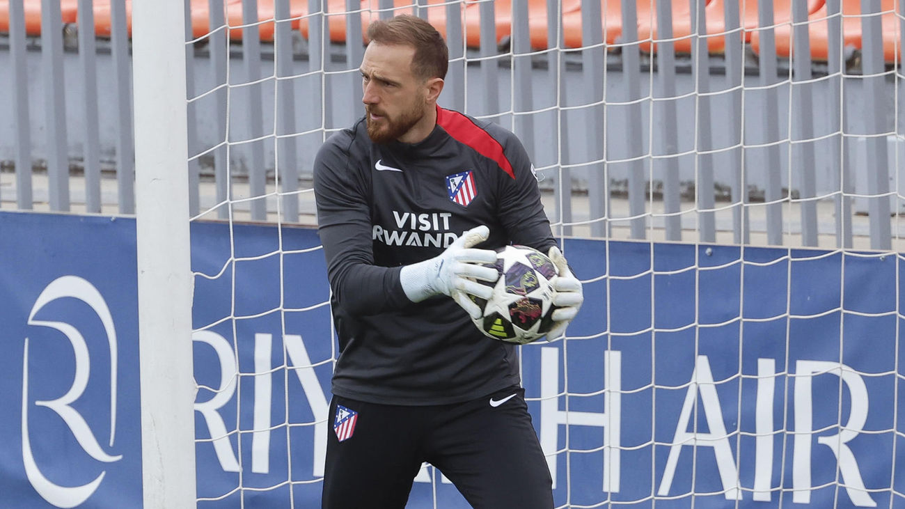 Simeone, pendiente de Oblak para Londres