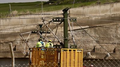 Adif retrasa a la última semana de abril la reapertura de la línea de AVE a Málaga