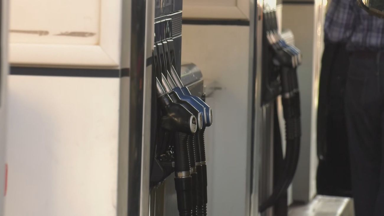 Los expertos aclaran que el precio de los carburantes "no está subiendo por escasez, sino por miedo"