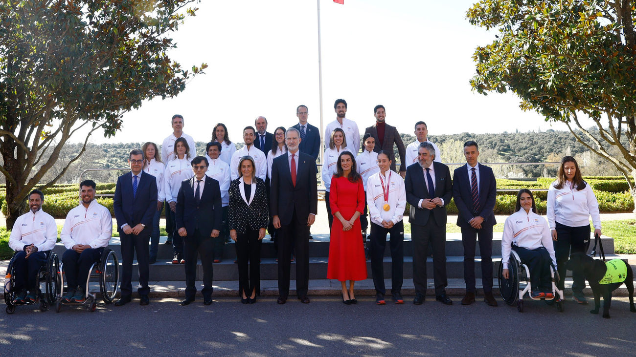 Los Reyes reciben al equipo paralímpico de los Juegos de Invierno Milán-Cortina