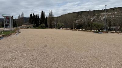 Un nuevo aparcamiento disuasorio en Ambite para recorrer Las Vegas y Alcarria madrileña