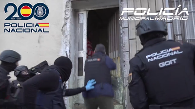 Tres narcopisos desmantelados en Puente de Vallecas: incautan drogas, armas y casi 18.000 euros en efectivo