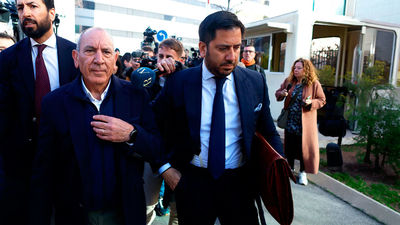 La Fiscalía no pide cautelar ni orden de alejamiento de su víctima para el exDAO de la Policía denunciado por violación