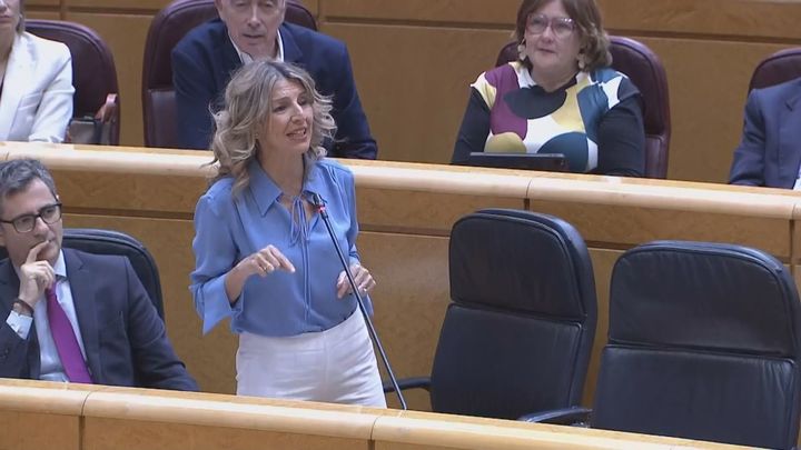 El PP critica el viaje de Díaz a los Oscar y ella dice que lo hizo para "defender la creación artística"