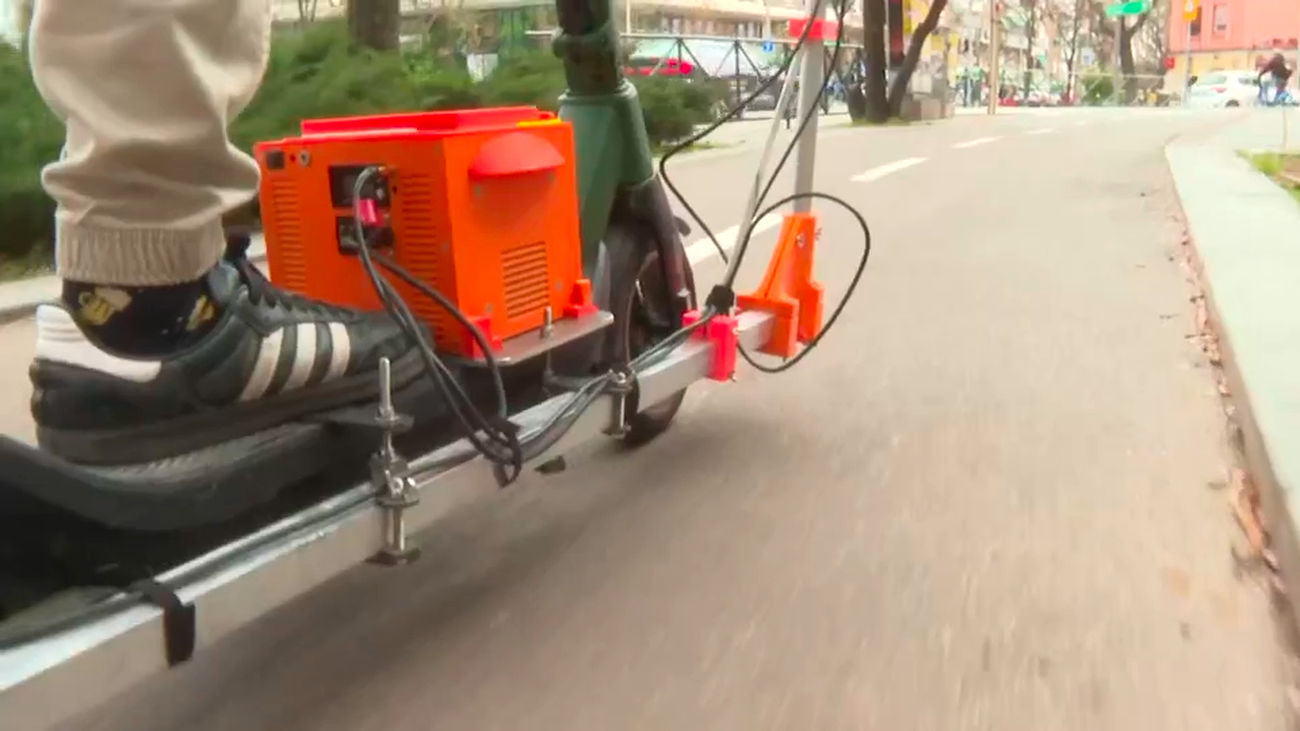 Madrid despliega patinetes con inteligencia artificial para detectar baches y mejorar la seguridad en las calles