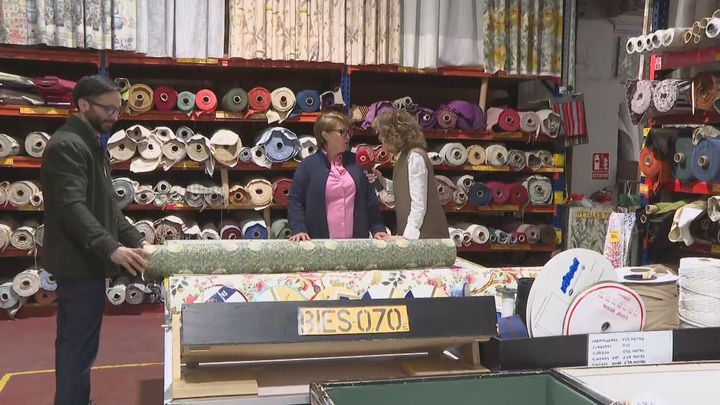 Antoñita Jiménez, la tienda de telas de Carabanchel que resiste al paso del tiempo