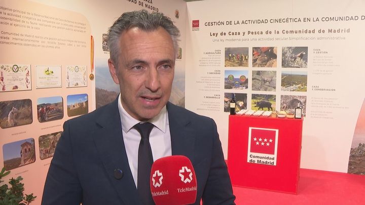 Madrid pide por carta  "levantar el campamento" de Sol al delegado del Gobierno