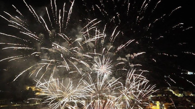 'La Nit del Foc' ilumina Valencia en la recta final de las Fallas