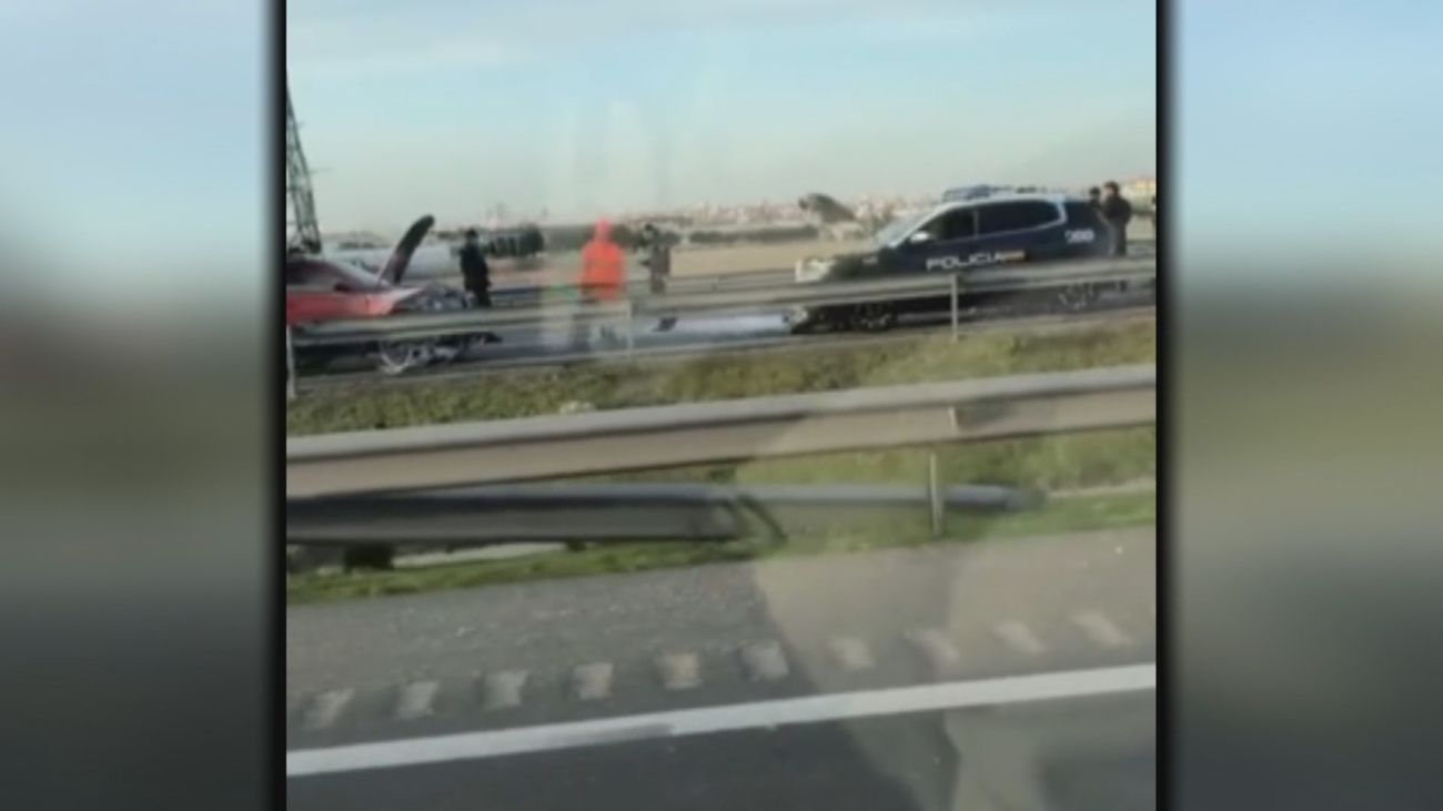 Trepidante persecución en el sur de Madrid: cinco detenidos, ocho policías heridos y tres coches patrulla destrozados