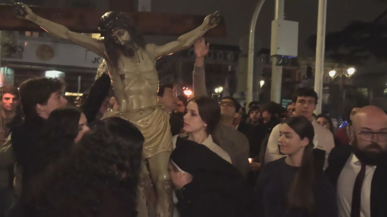 El Vía Crucis de la Juventud de la diócesis de Madrid recorre las calles esta noche