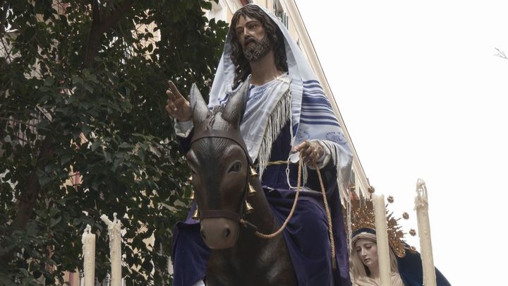 Traslado de "La Borriquita" hacia la Catedral de la Almudena