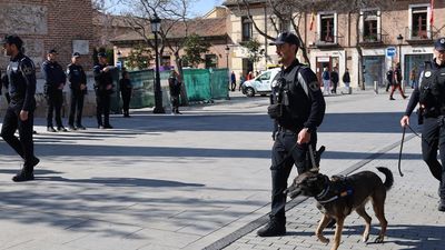 Más presencia policial con perros en entornos escolares de Alcalá contra el tráfico de drogas