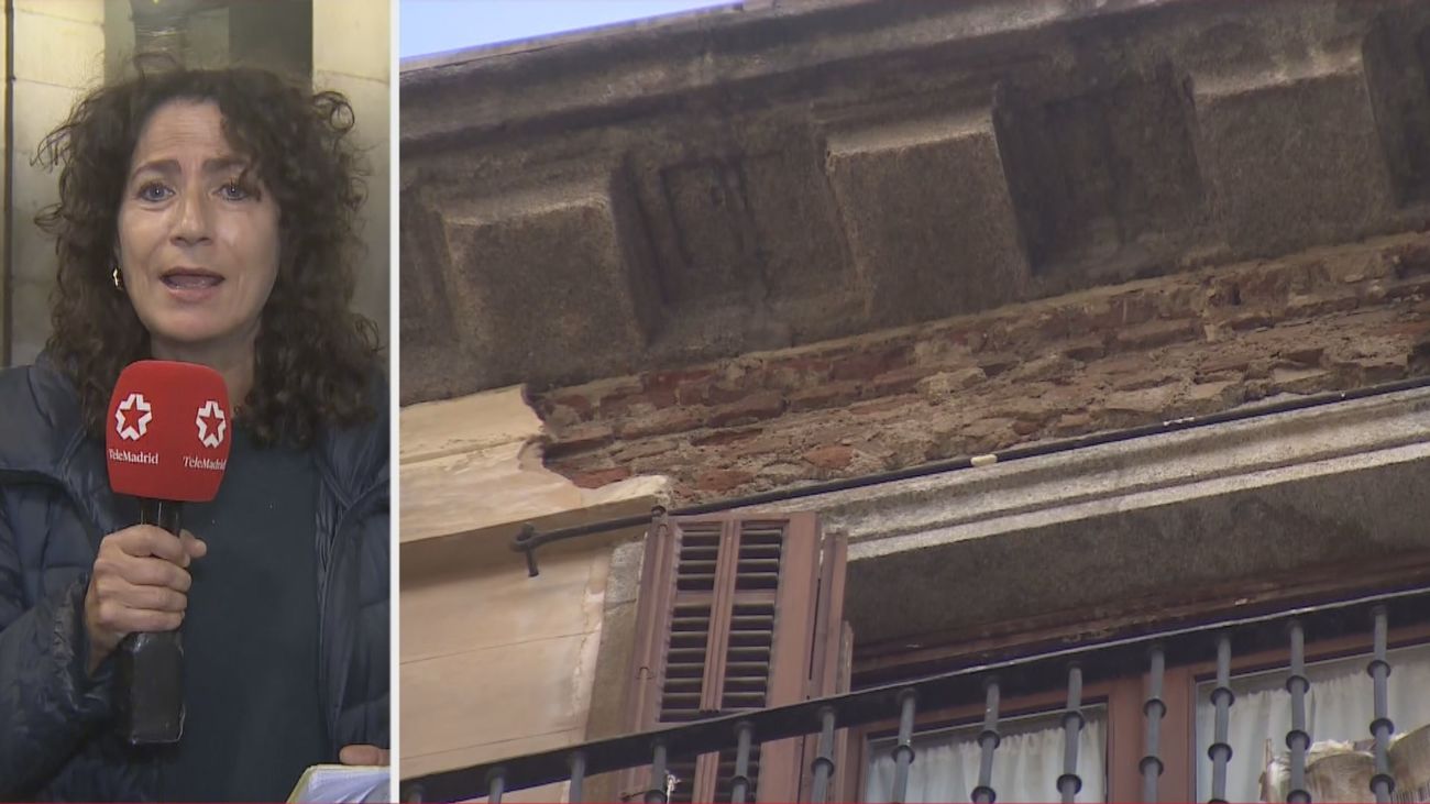 Una cornisa de entrada de la Plaza Mayor se derrumba sin causar heridos