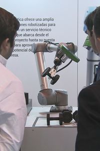 Los profesionales con conocimiento en IA pueden ganar hasta un 23% más: así se forman los expertos del futuro